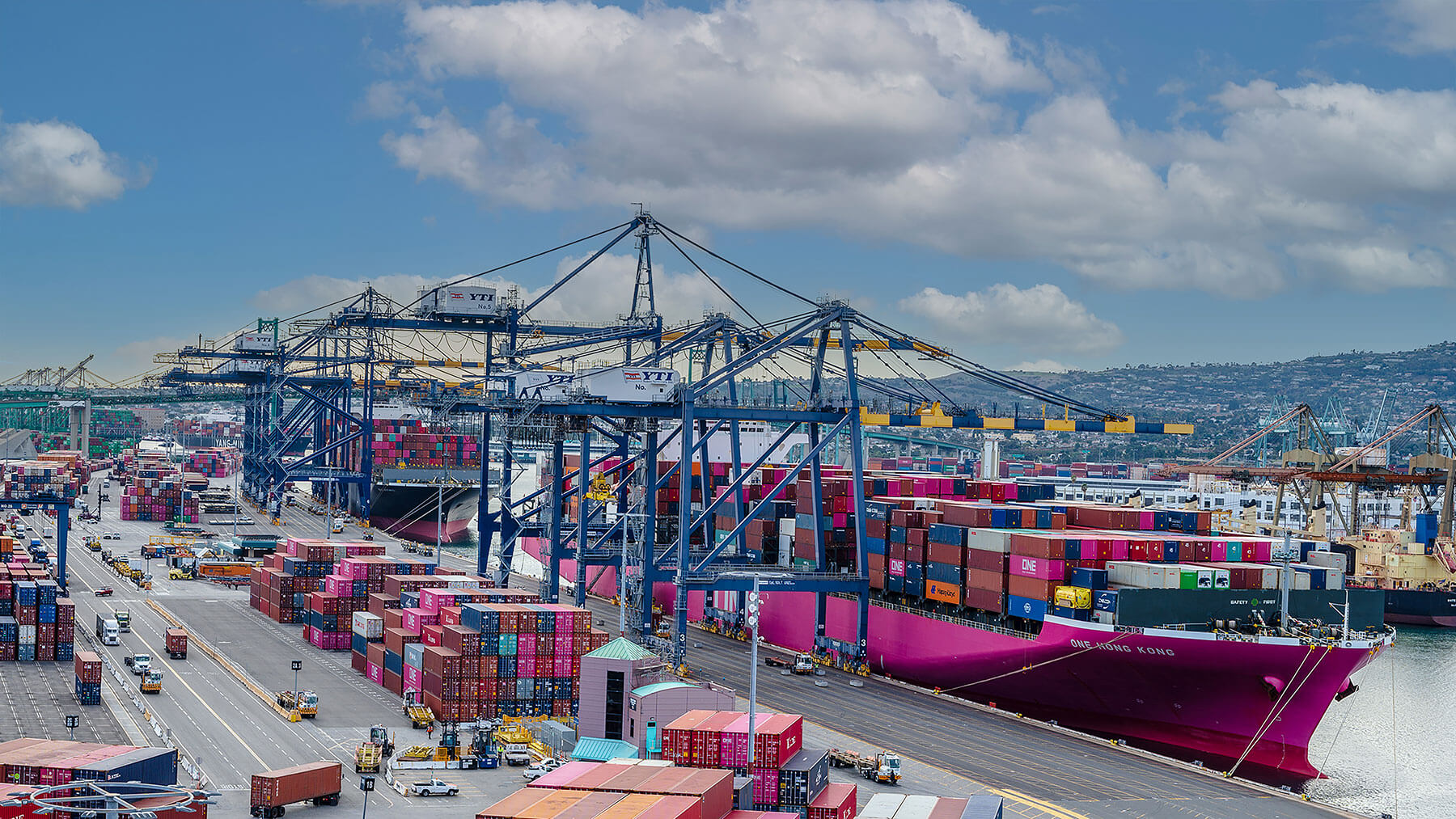 Yusen Terminals port with ONE Hong Kong ship
